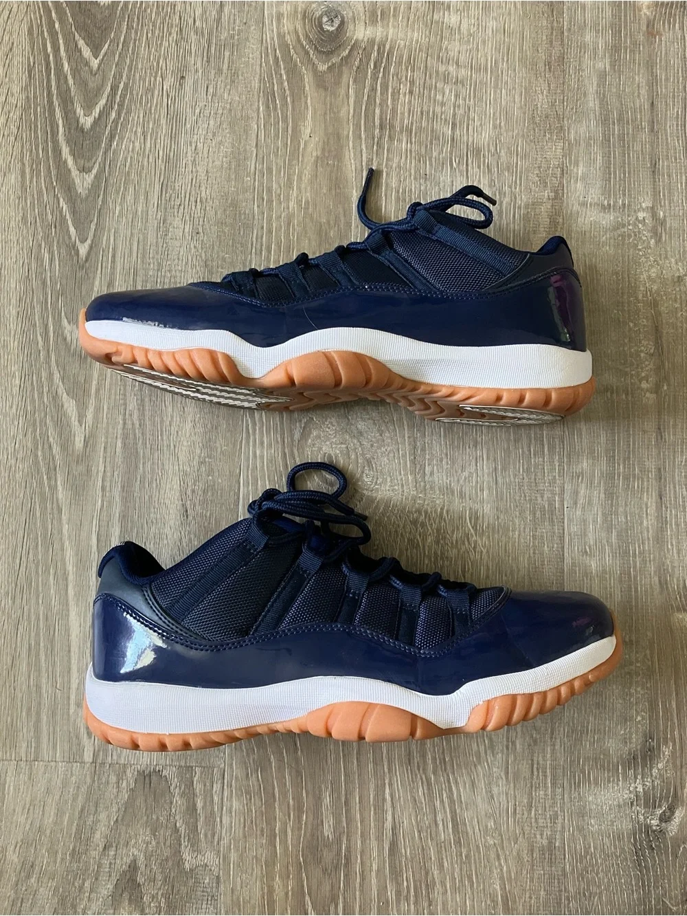 Air Jordan 11 Retro Low Navy